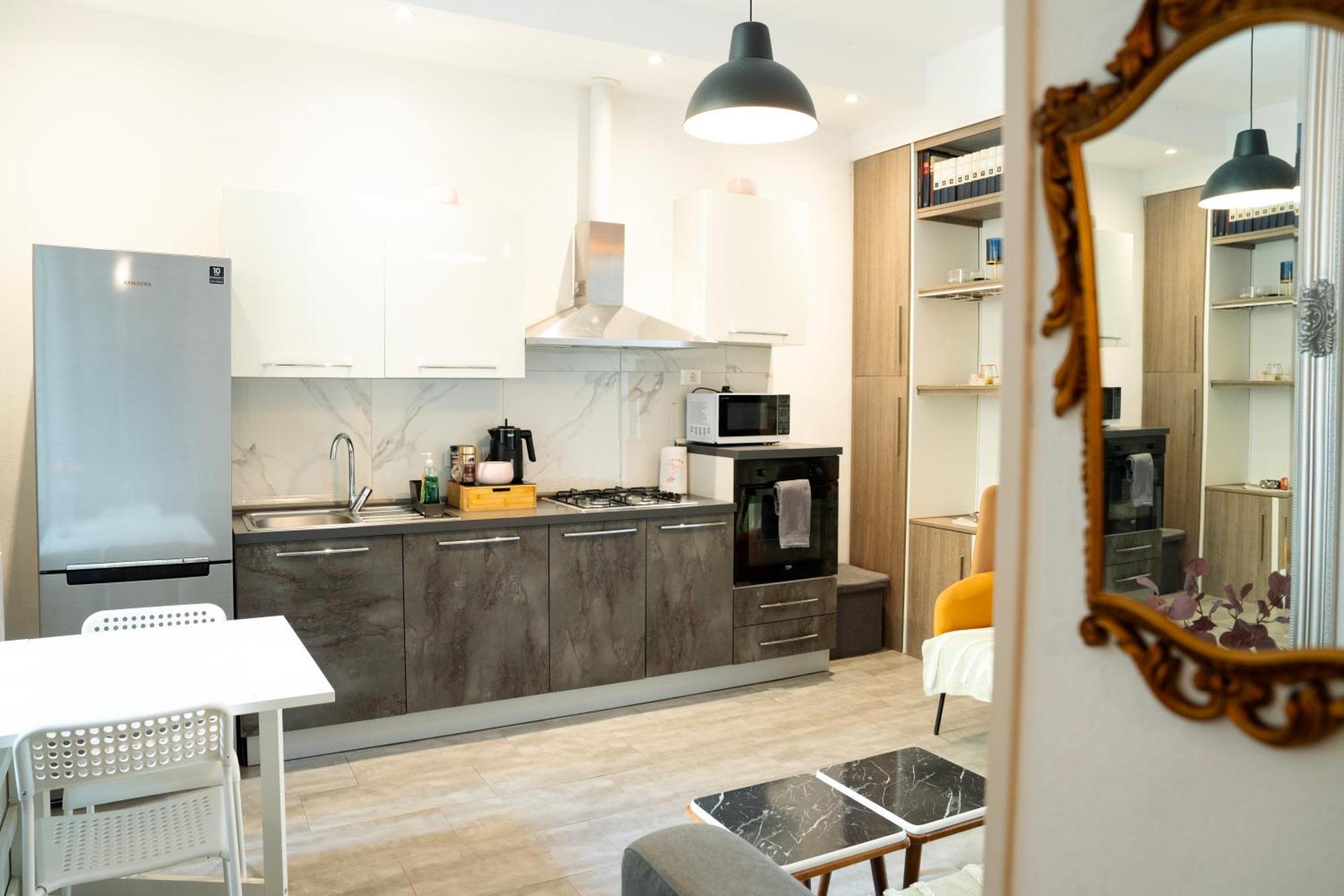 Casa Lina 2 Apartment ตรีเอสเต ภายนอก รูปภาพ